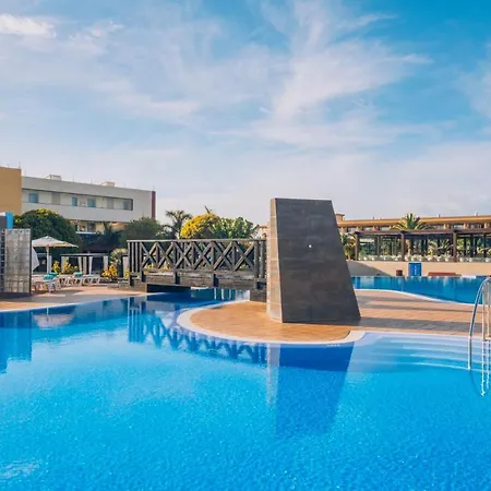 Iberostar Waves Gaviotas Park 4*