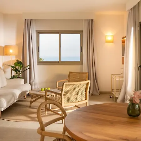 Iberostar Waves Gaviotas Park ホテル 4*