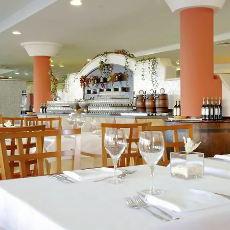 Iberostar Waves Gaviotas Park 酒店 4*