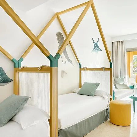 إيبيروستر بلايا جافيوتاس بارك - شامل الكل 4* Playa Jandia
