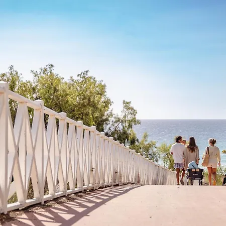 Iberostar Waves Gaviotas Park מלון