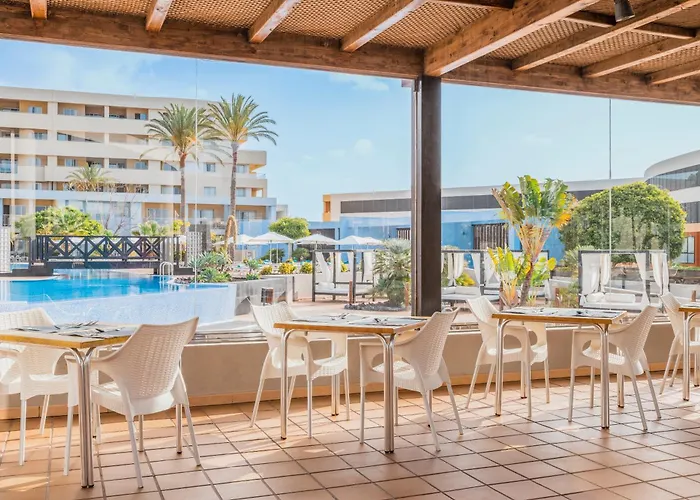 Hotel Iberostar Waves Gaviotas Park 4*