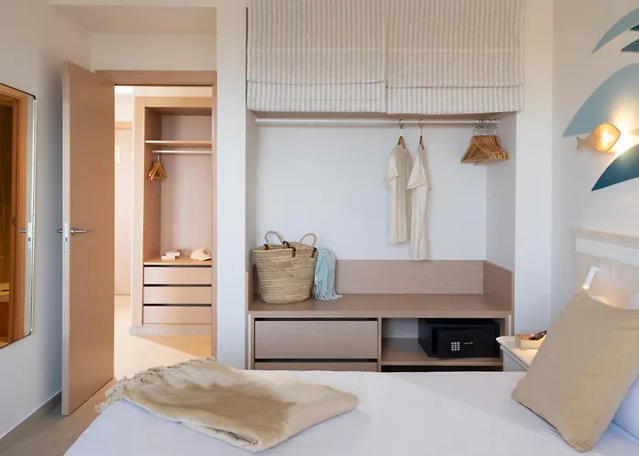 Iberostar Waves Gaviotas Park 4*