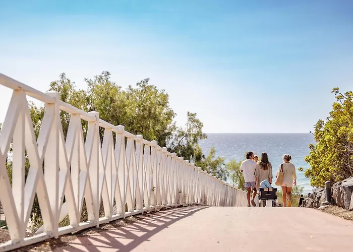 Iberostar Waves Gaviotas Park מלון