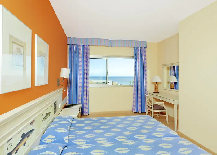 Iberostar Waves Gaviotas Park 4*