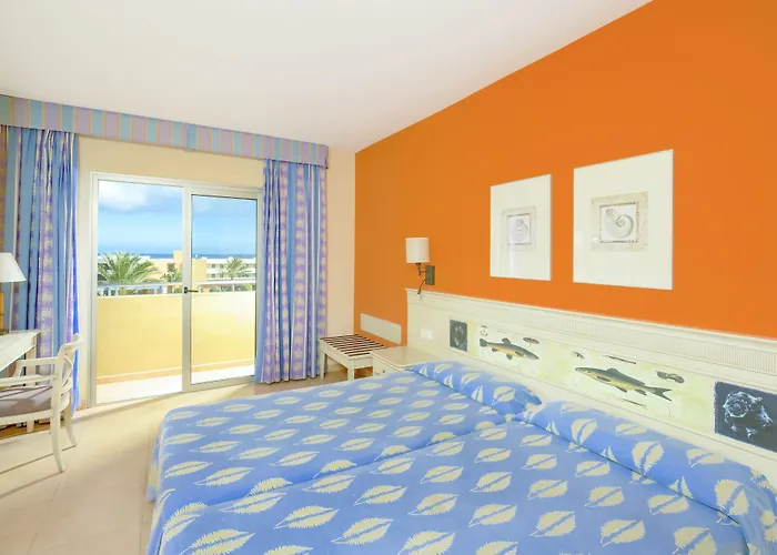 Iberostar Waves Gaviotas Park