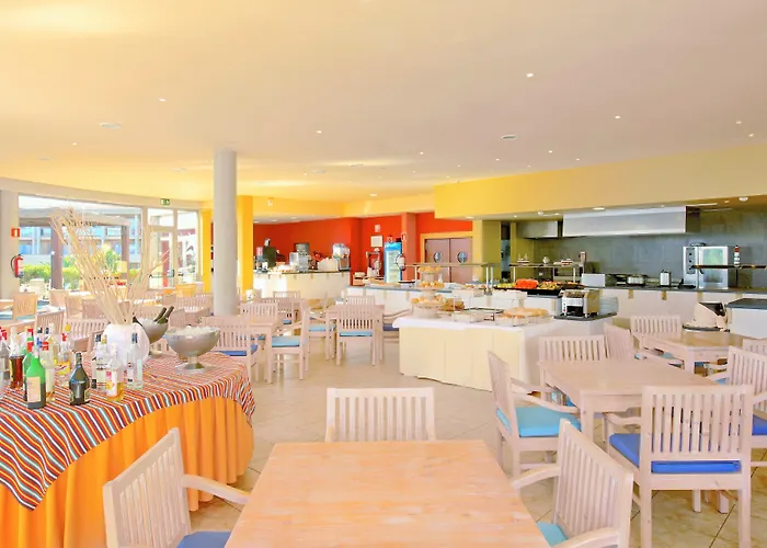 Iberostar Waves Gaviotas Park Hotell 4*